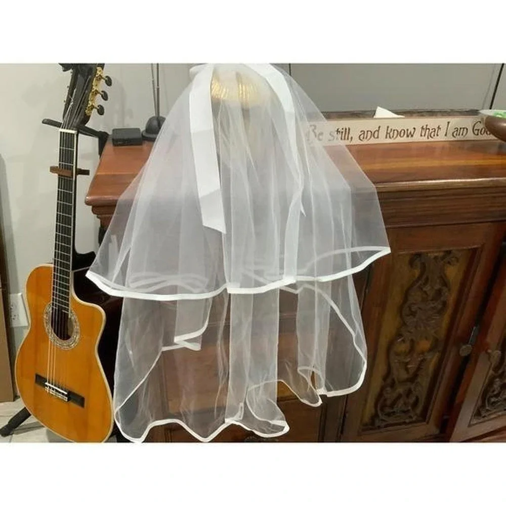 White Tulle Two Tier Bridal Veil with Satin Ribbon Bow and Edge Trim 22in